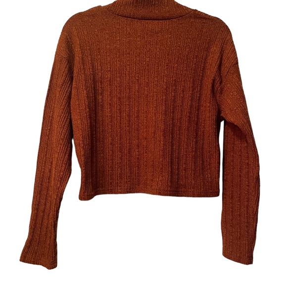 Shein woman’s deep rust colored cowl neck, short sweater, size large - Picture 3 of 9